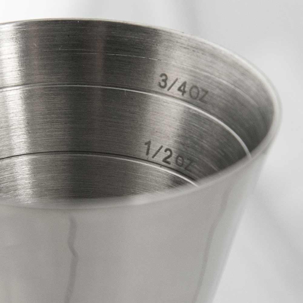 Jigger de acero inoxidable para cócteles Aero® de 1 oz o 2 oz