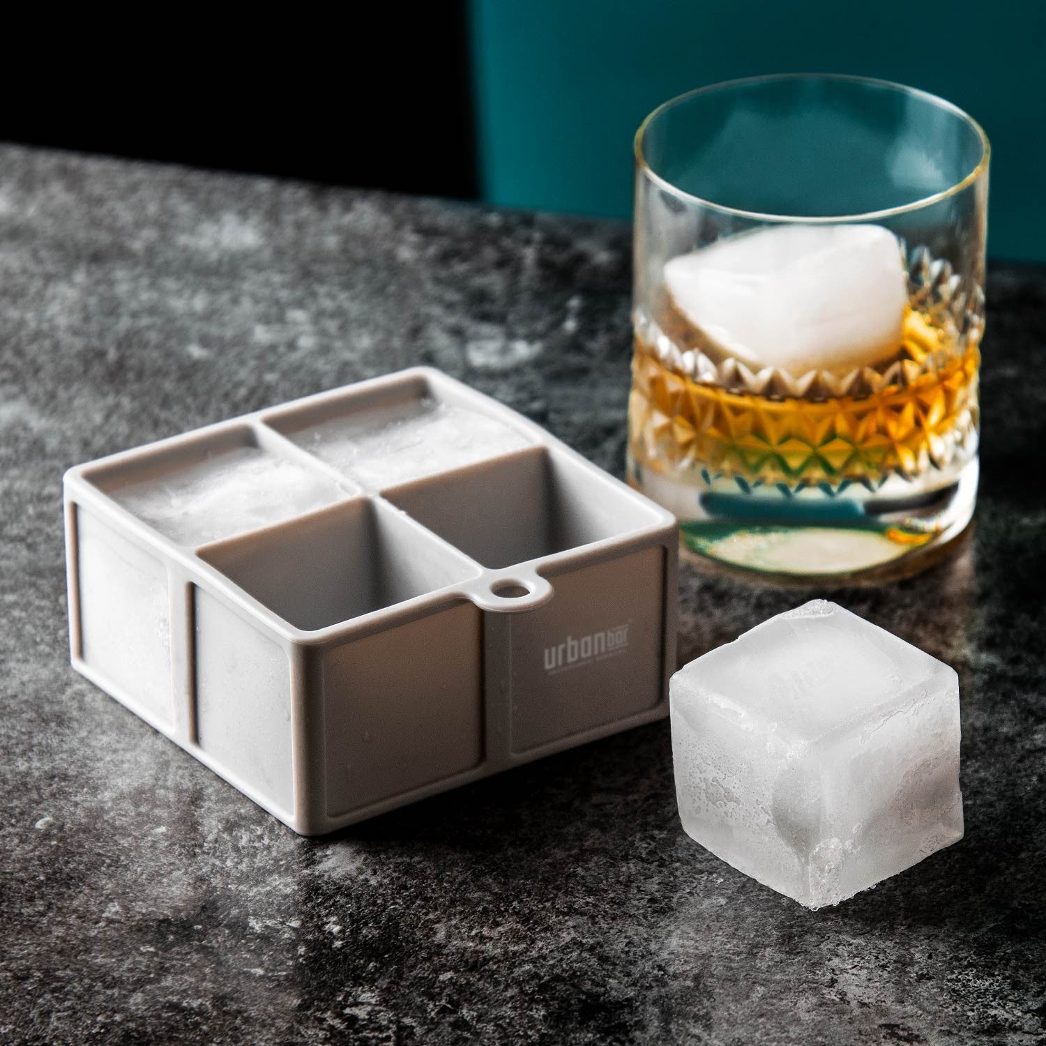 Bandeja de silicona para cubitos de hielo (4 cubitos)