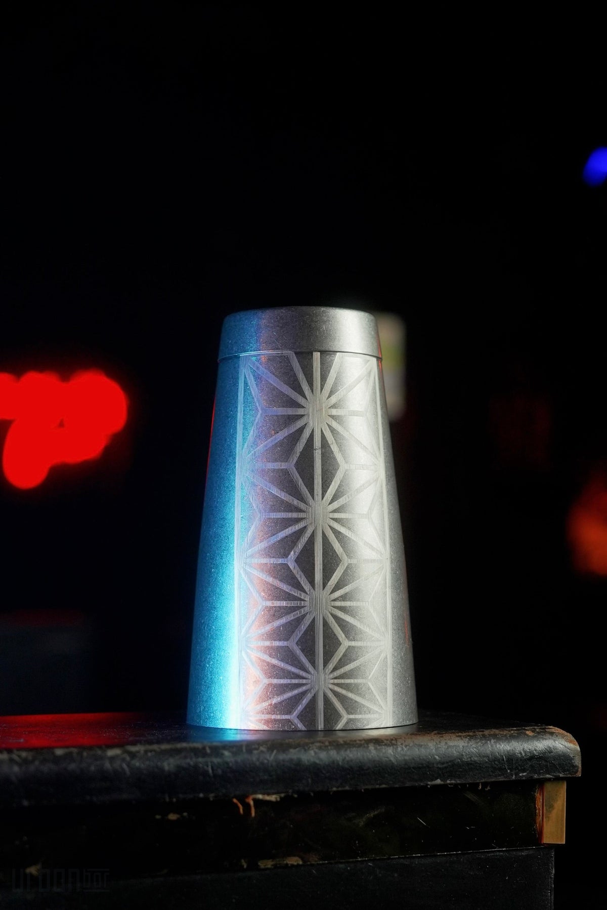 Coctelera geométrica de dos piezas
