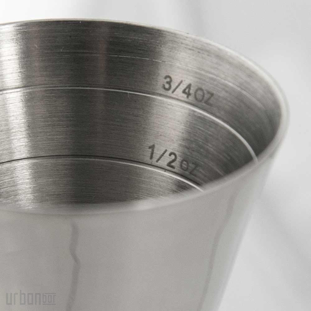 Jigger de acero inoxidable para cócteles Aero® de 1 oz o 2 oz