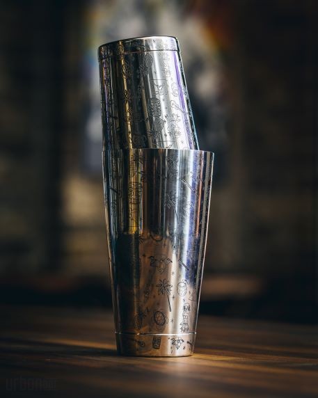Coctelera con peso de acero inoxidable Tiki Tin-on-Tin de 75 cl