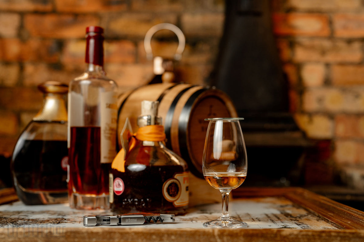 Verre à dégustation de whisky de distillerie et couvercle en verre 14 cl