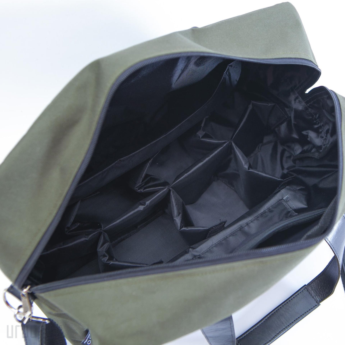 Bolsa de herramientas color verde oscuro